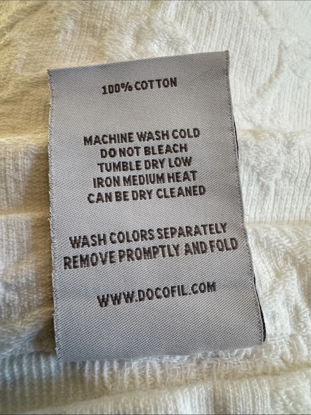 Docofil bright white king size Coverlet 100% cotton. W/ two pillow shams